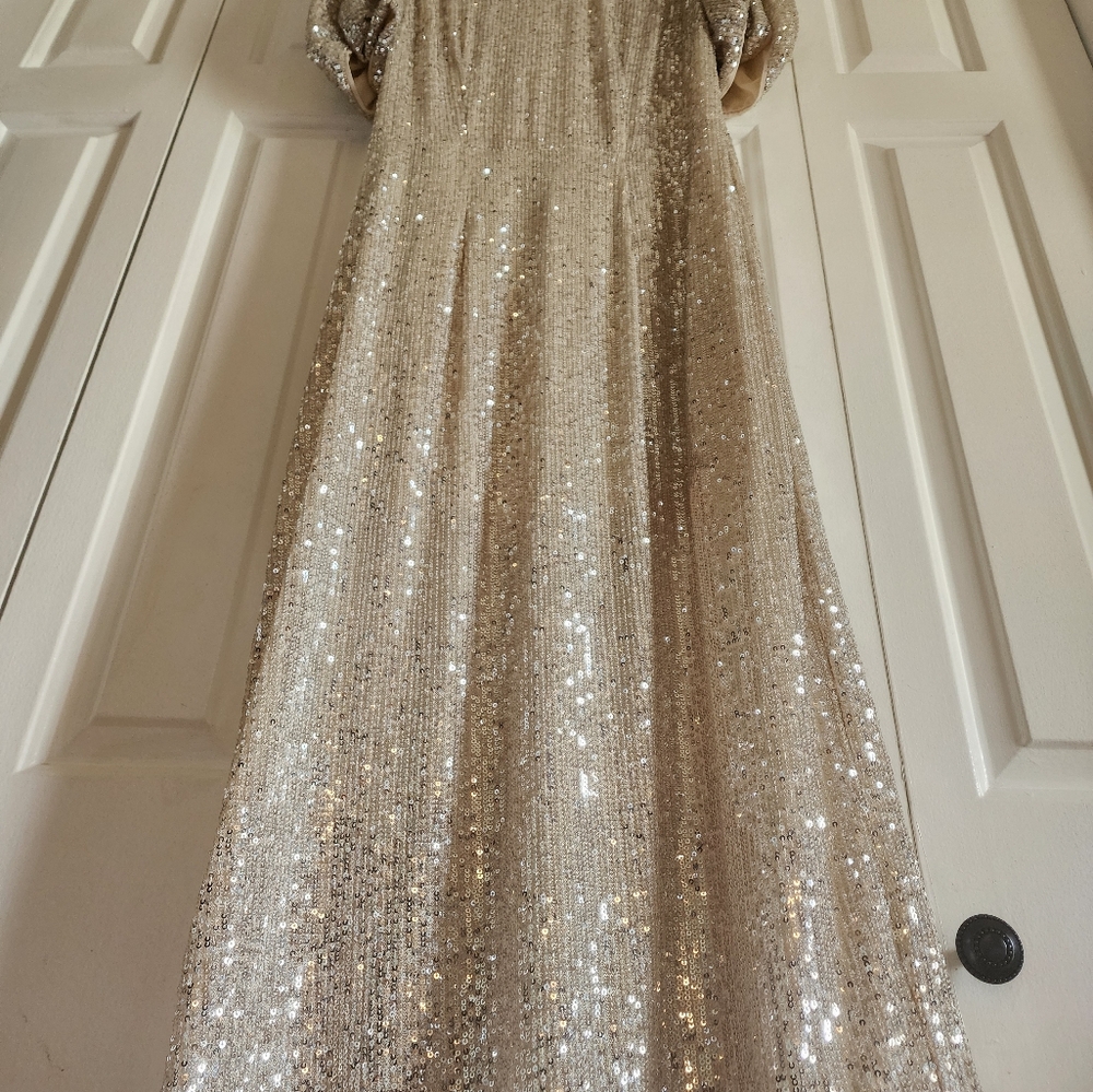 Sequence Dress H&M color Ivory
